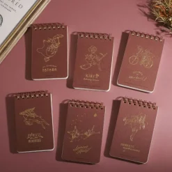 Maison Ghibli Carnet à spirales gauffré 11,5×7,2cm Kiki sur son balai - Kiki la pet