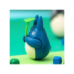 Maison Ghibli Figurine Culbuto Totoro Bleu avec feuille - Mon Voisin Totoro