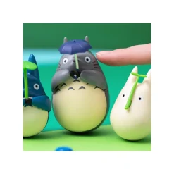 Maison Ghibli Figurine Culbuto Totoro Bleu avec feuille - Mon Voisin Totoro