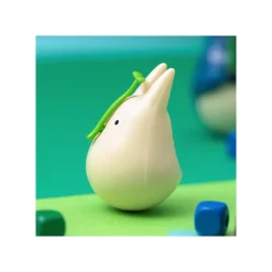 Maison Ghibli Figurine Culbuto Totoro Blanc avec feuille - Mon Voisin Totoro