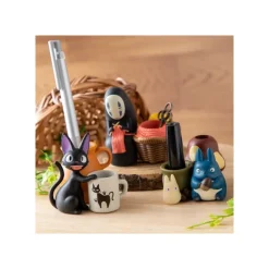 Maison Ghibli Figurine pot à crayon No Face tricote - Le Voyage de Chihiro