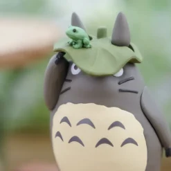 Maison Ghibli Kumukumu 3D Puzzle Totoro Gris avec feuille - Mon Voisin Totoro