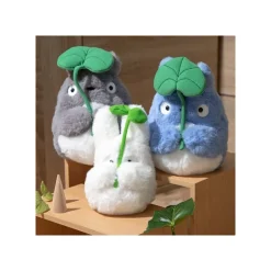 Maison Ghibli Peluche Nakayoshi Totoro Bleu avec feuille - Mon Voisin Totoro