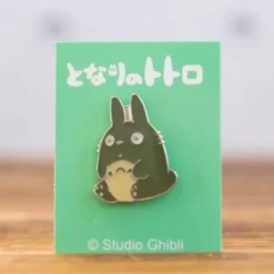 Maison Ghibli Pins Totoro Assis - Mon Voisin Totoro