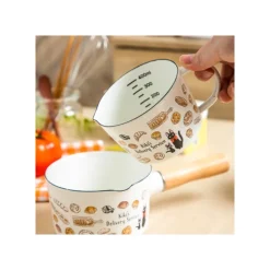 Maison Ghibli Tasse à mesurer émail Viennoiseries 450ml - Kiki la petite sorcière