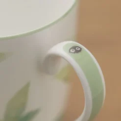 Maison Ghibli Tasse Totoro sur une feuille - Mon Voisin Totoro
